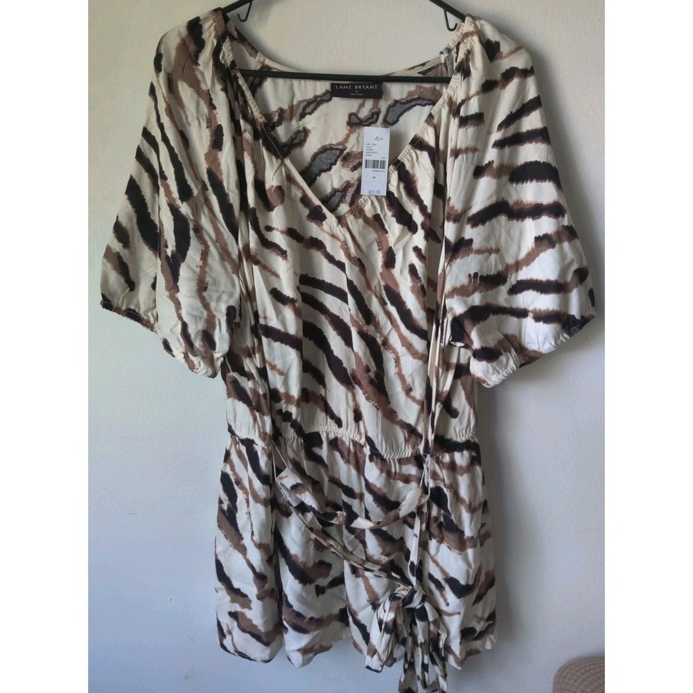Lane Bryant Women's V-Neck Belted Animal Print Top Short Sleeve Size 20 NWT